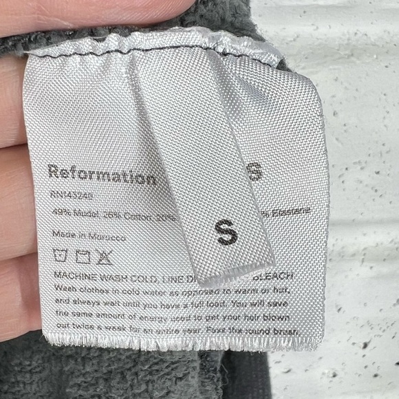 REFORMATION JEANS Washed Grey Crewneck Long Sleeve Size Small - Picture 8 of 8